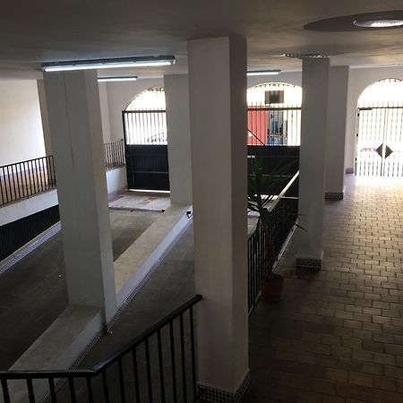 El Cortijuelo. Magnificent Triplex Terraced House With Rooftop Of 18M2, Overlooking The Sea. Parking Torremolinos Eksteriør bilde