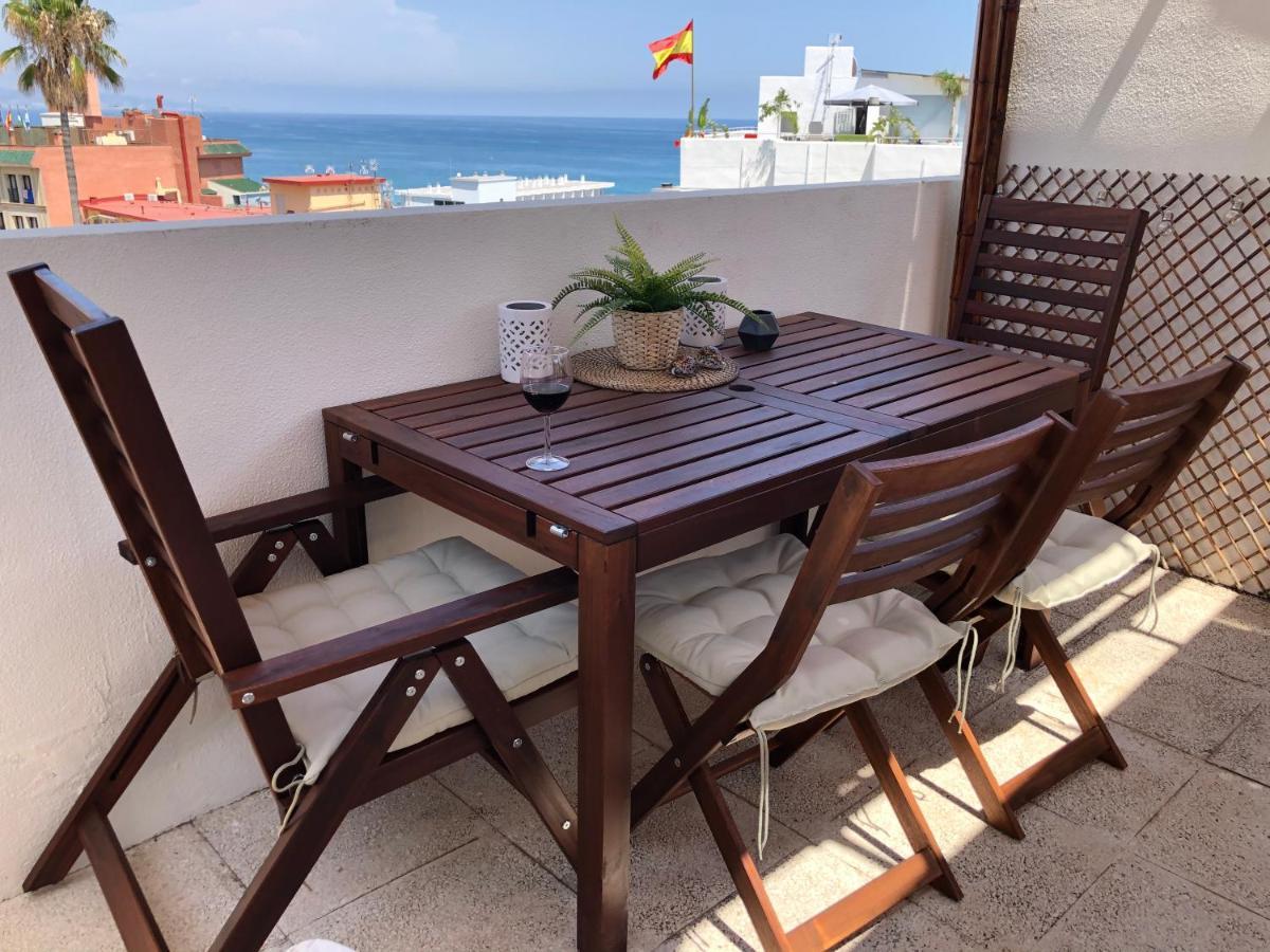El Cortijuelo. Magnificent Triplex Terraced House With Rooftop Of 18M2, Overlooking The Sea. Parking Torremolinos Eksteriør bilde