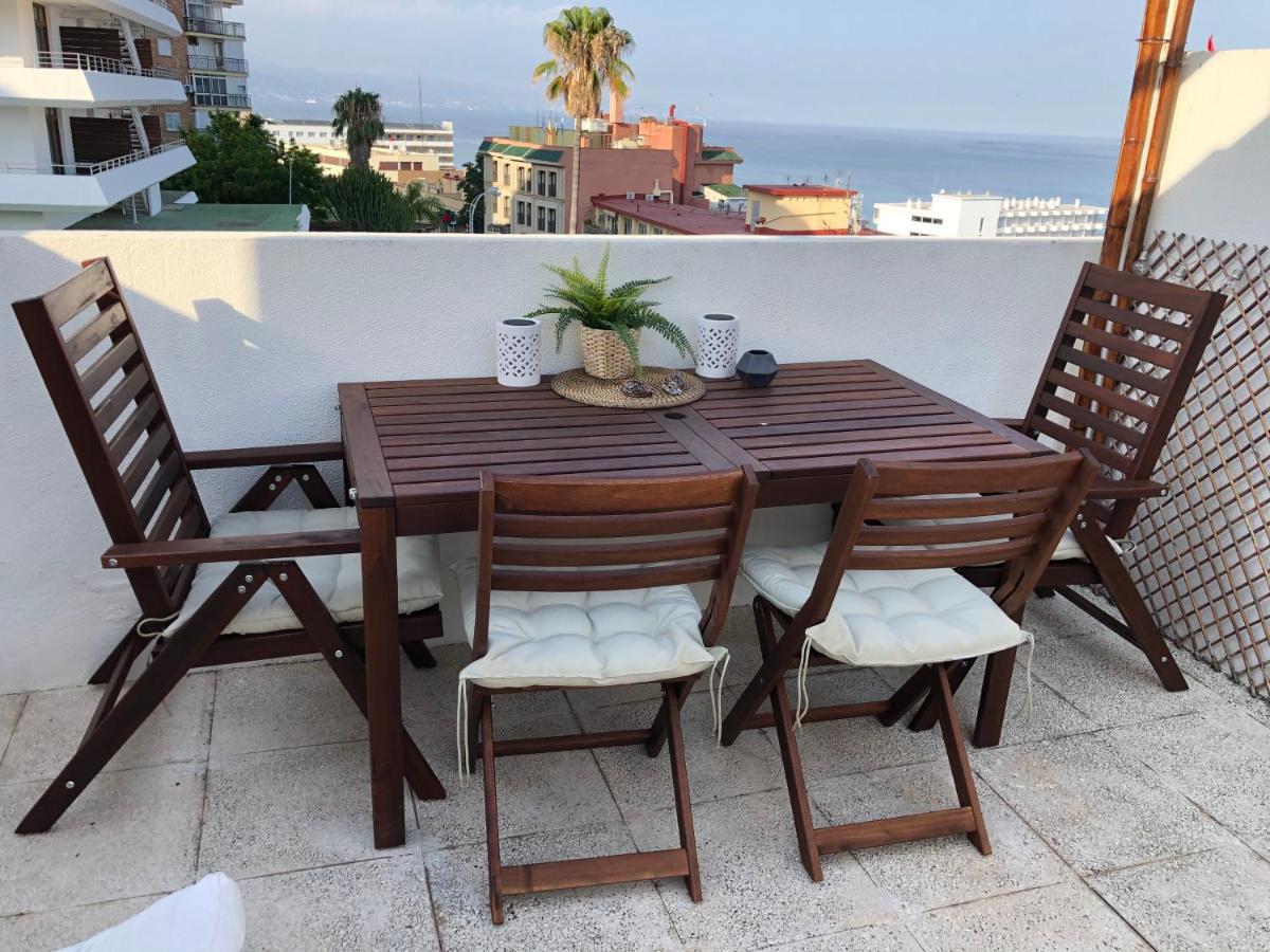 El Cortijuelo. Magnificent Triplex Terraced House With Rooftop Of 18M2, Overlooking The Sea. Parking Torremolinos Eksteriør bilde