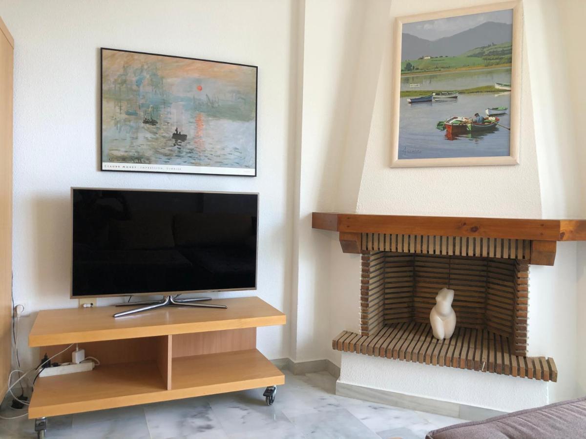 El Cortijuelo. Magnificent Triplex Terraced House With Rooftop Of 18M2, Overlooking The Sea. Parking Torremolinos Eksteriør bilde