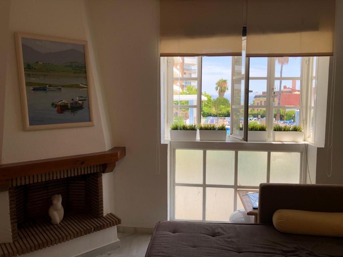 El Cortijuelo. Magnificent Triplex Terraced House With Rooftop Of 18M2, Overlooking The Sea. Parking Torremolinos Eksteriør bilde