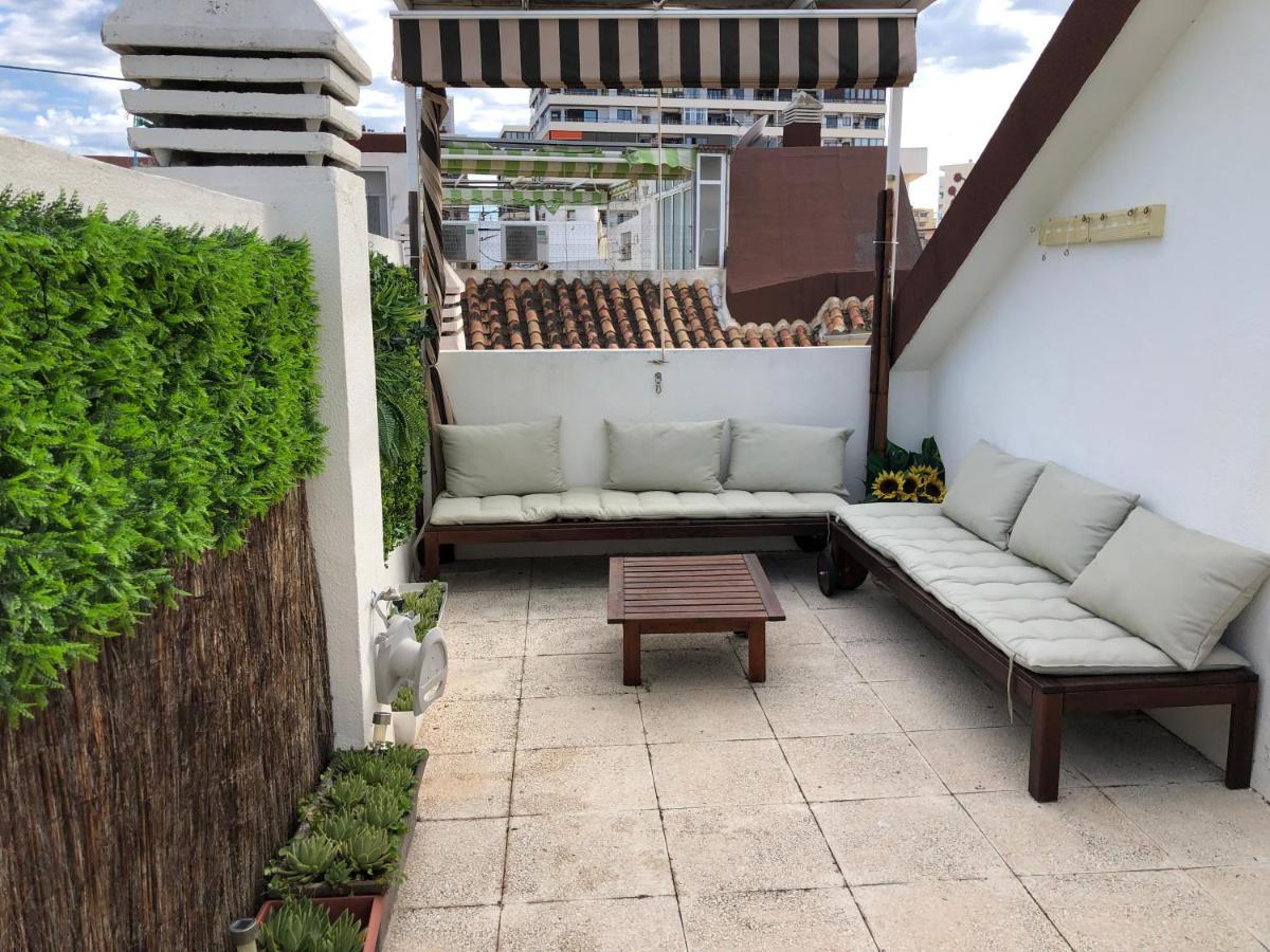 El Cortijuelo. Magnificent Triplex Terraced House With Rooftop Of 18M2, Overlooking The Sea. Parking Torremolinos Eksteriør bilde