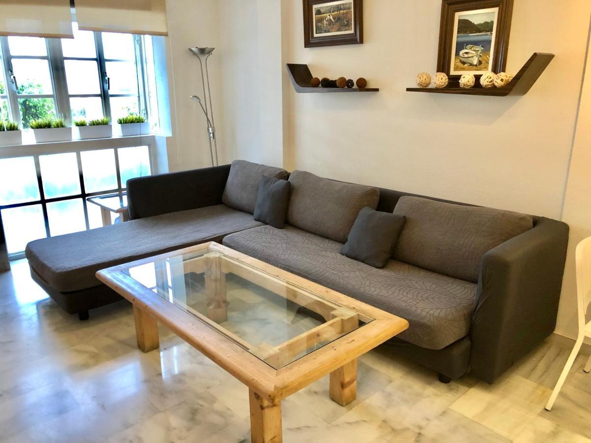 El Cortijuelo. Magnificent Triplex Terraced House With Rooftop Of 18M2, Overlooking The Sea. Parking Torremolinos Eksteriør bilde