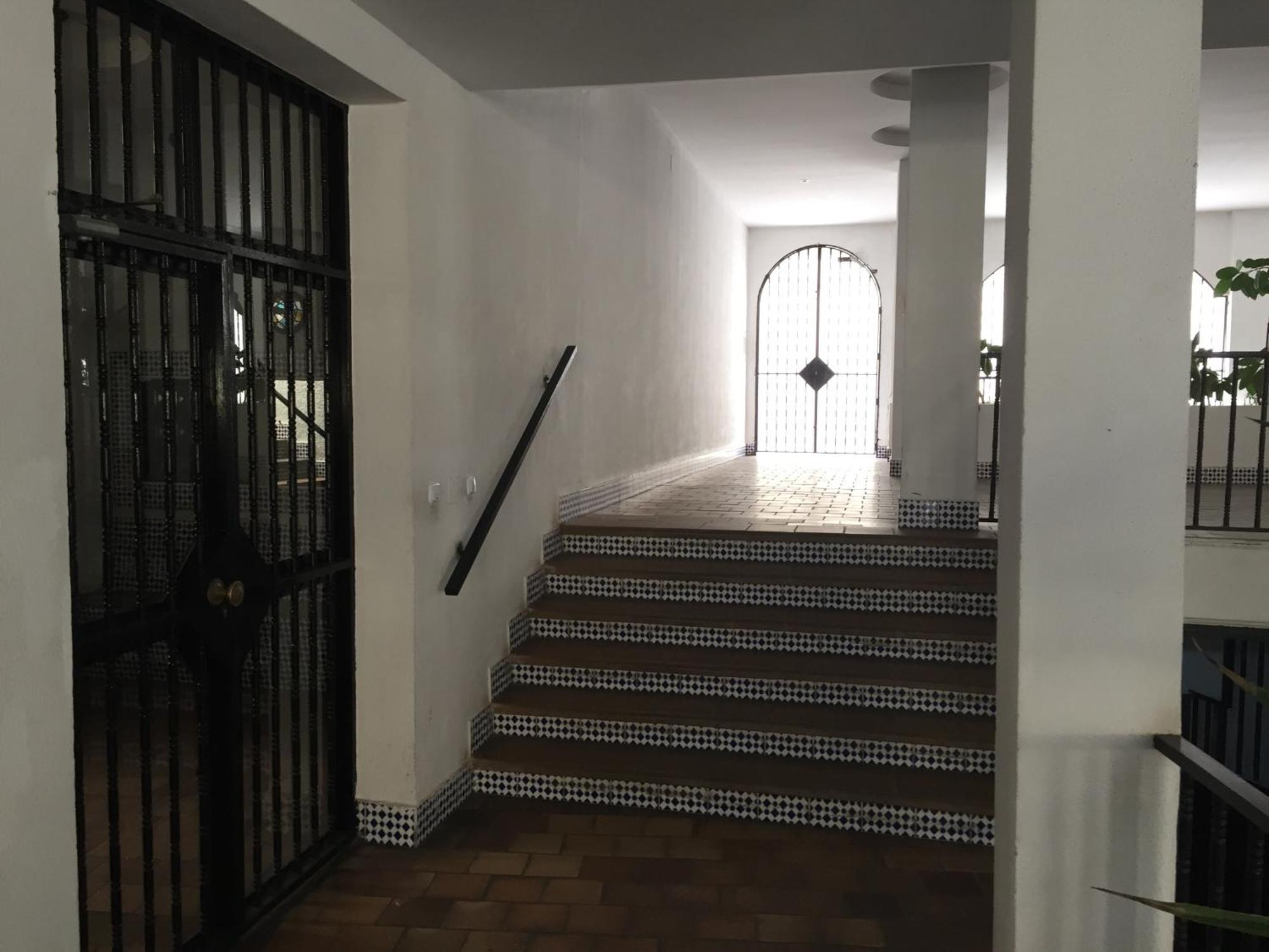 El Cortijuelo. Magnificent Triplex Terraced House With Rooftop Of 18M2, Overlooking The Sea. Parking Torremolinos Eksteriør bilde