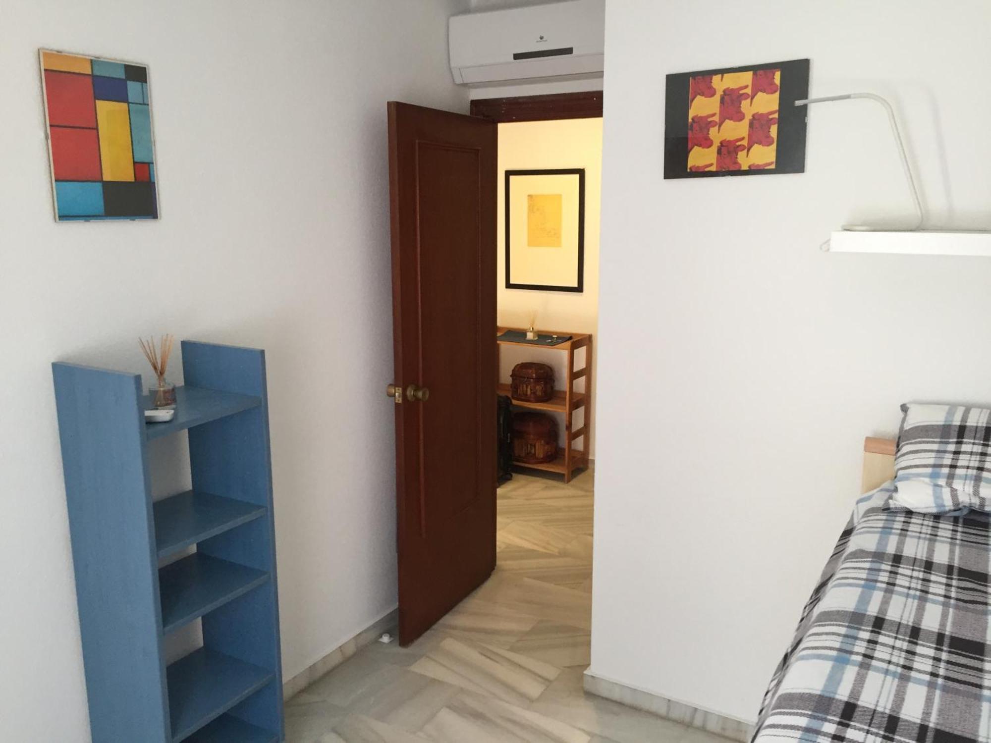 El Cortijuelo. Magnificent Triplex Terraced House With Rooftop Of 18M2, Overlooking The Sea. Parking Torremolinos Eksteriør bilde