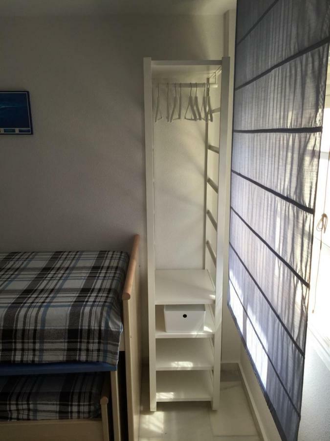 El Cortijuelo. Magnificent Triplex Terraced House With Rooftop Of 18M2, Overlooking The Sea. Parking Torremolinos Eksteriør bilde