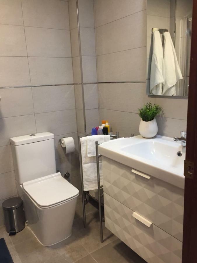 El Cortijuelo. Magnificent Triplex Terraced House With Rooftop Of 18M2, Overlooking The Sea. Parking Torremolinos Eksteriør bilde