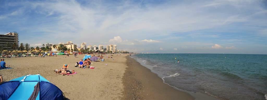 El Cortijuelo. Magnificent Triplex Terraced House With Rooftop Of 18M2, Overlooking The Sea. Parking Torremolinos Eksteriør bilde