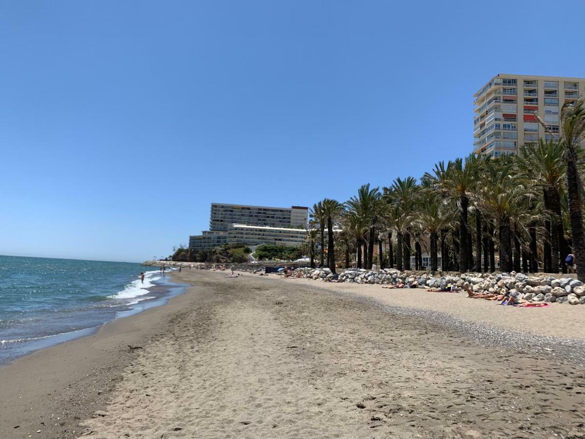 El Cortijuelo. Magnificent Triplex Terraced House With Rooftop Of 18M2, Overlooking The Sea. Parking Torremolinos Eksteriør bilde